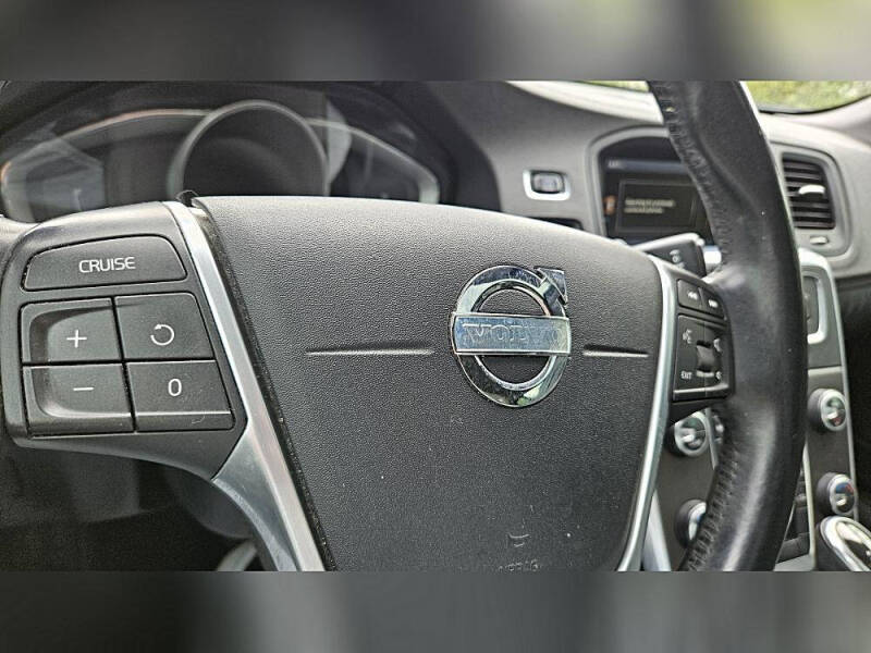 2014 Volvo S60 T5 Platinum