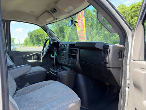 2017 Chevrolet Express LS 2500
