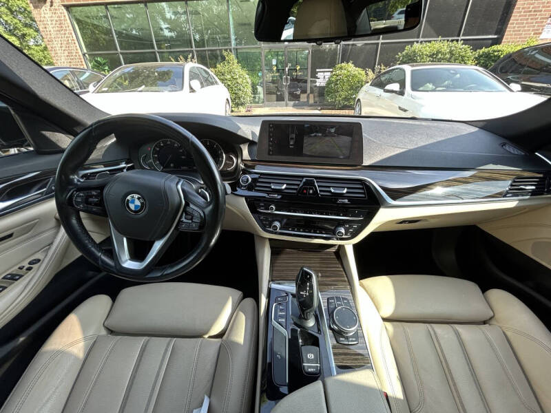 2018 BMW 5 Series 530i