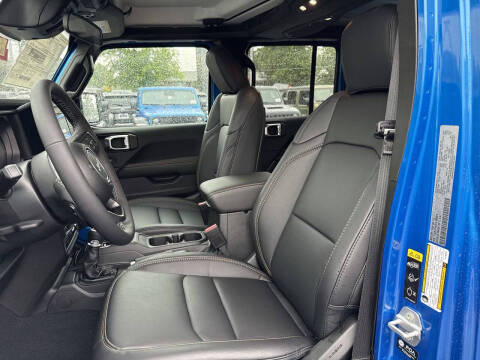 2026 Jeep Gladiator Sahara