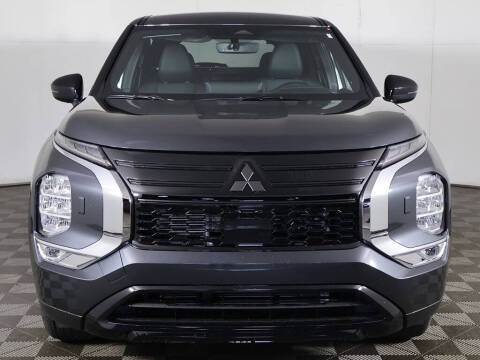 2026 Mitsubishi Outlander LE