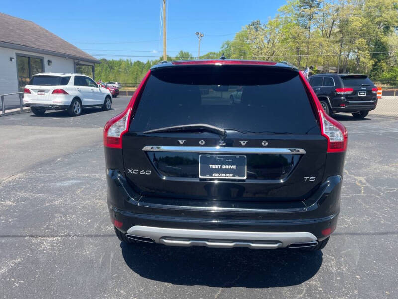 2017 Volvo XC60 T5 Dynamic