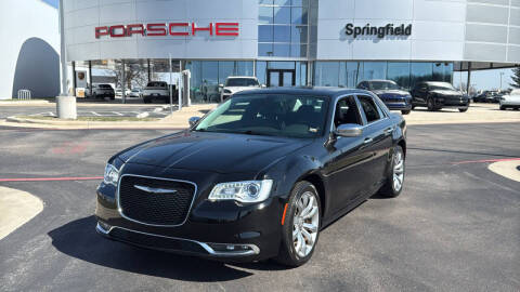 2020 Chrysler 300 for sale at Napleton Autowerks in Springfield MO