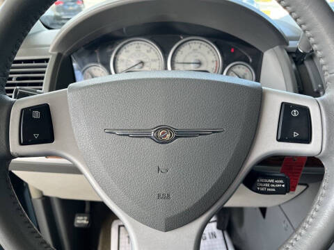 2009 Chrysler Town and Country Touring