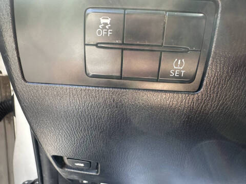 2017 Mazda MAZDA3 Touring