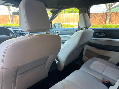 2018 Ford Explorer