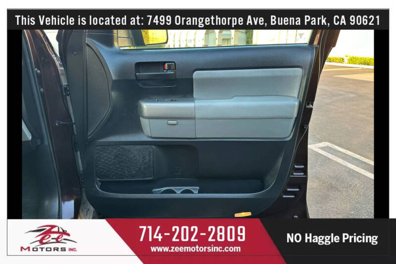 2016 Toyota Sequoia SR5