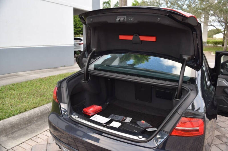 2015 Audi S8 4.0T quattro