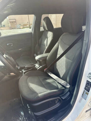 2014 Kia Soul +