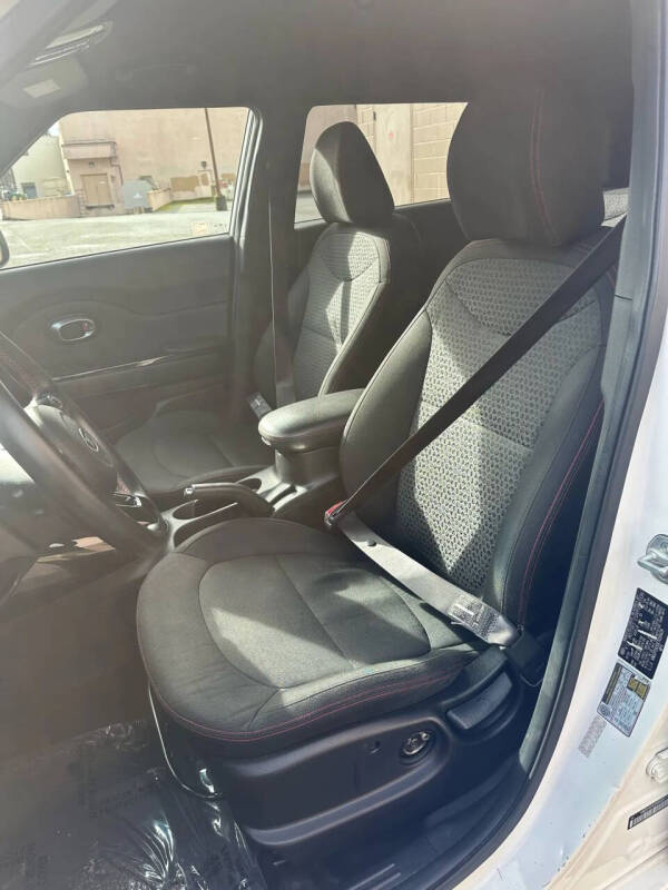 2014 Kia Soul +