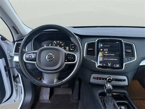 2018 Volvo XC90 T5 Momentum 7-Passenger