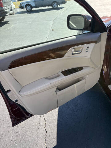 2010 Toyota Avalon XL