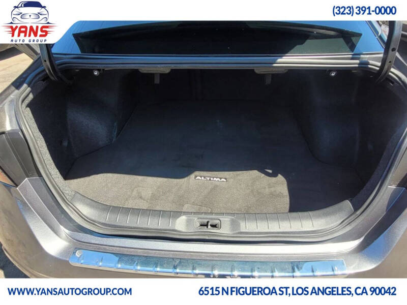 2022 Nissan Altima 2.5 SR