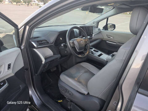 2021 Toyota Sienna Limited 7-Passenger