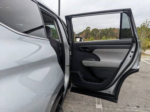 2023 Toyota Highlander L