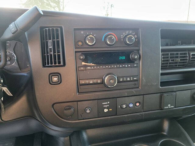 2023 GMC Savana 2500