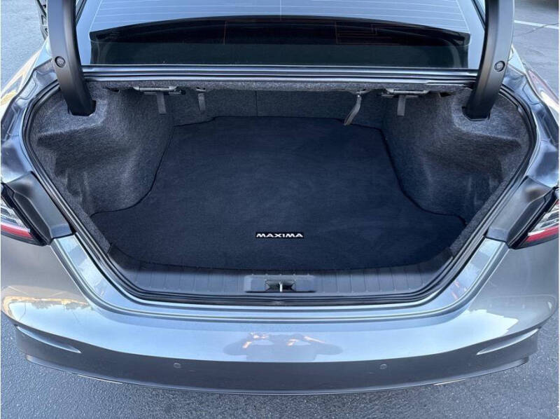 2020 Nissan Maxima Platinum