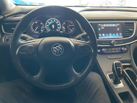 2017 Buick LaCrosse Essence