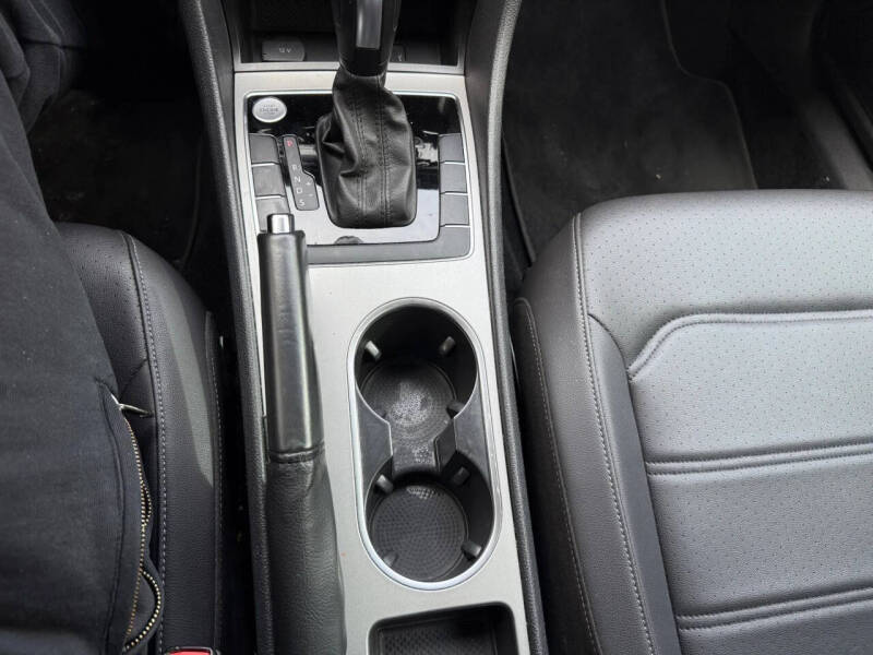 2022 Volkswagen Passat SE