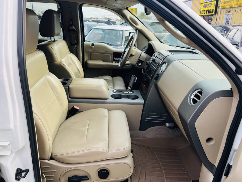 2005 Ford F-150 Lariat