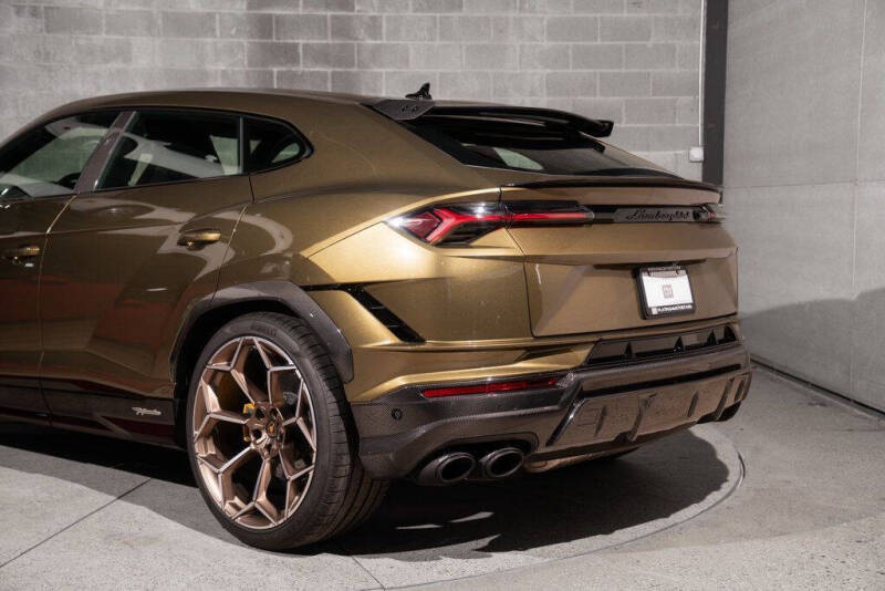 2024 Lamborghini Urus Performante