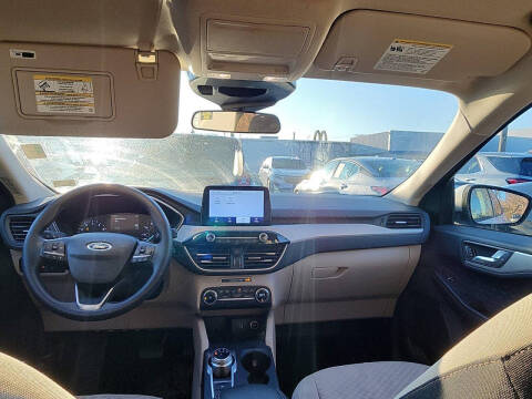 2020 Ford Escape SE