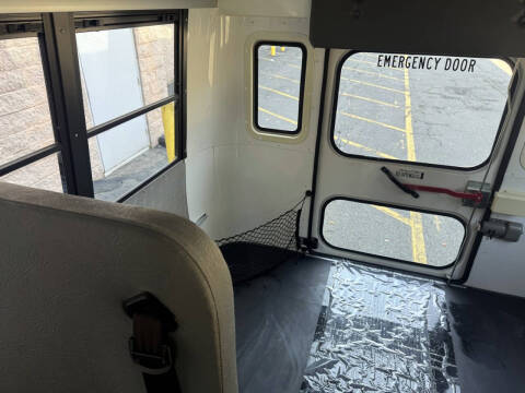 2017 Chevrolet 3500 Express