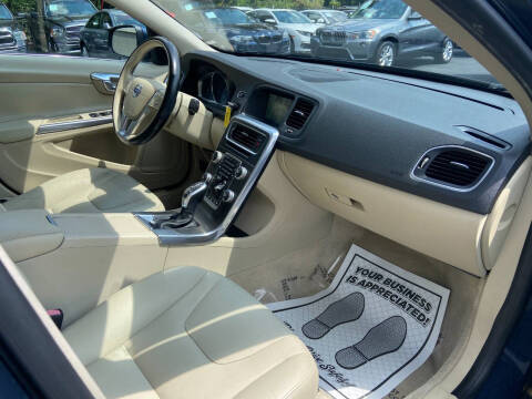 2015 Volvo S60 T5 Drive-E Platinum