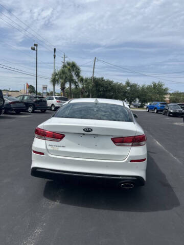 2020 Kia Optima LX