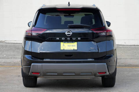 2024 Nissan Rogue SL
