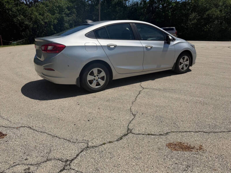 2017 Chevrolet Cruze LS Auto