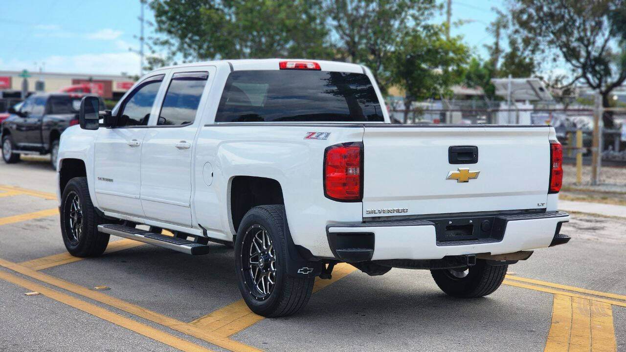 2016 CHEVROLET Silverado Pickup - $18,999