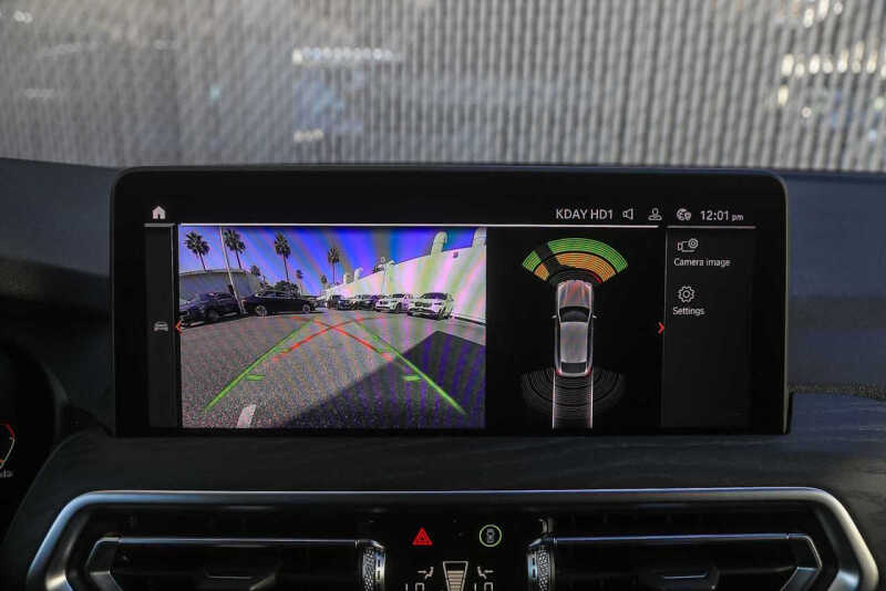 2024 BMW X4 xDrive30i