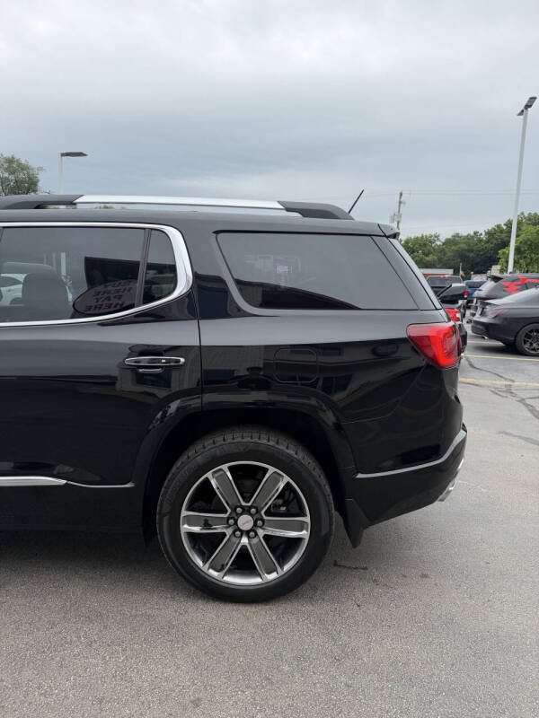 2017 GMC Acadia Denali