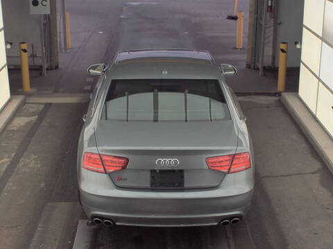 2013 Audi S8 4.0T quattro