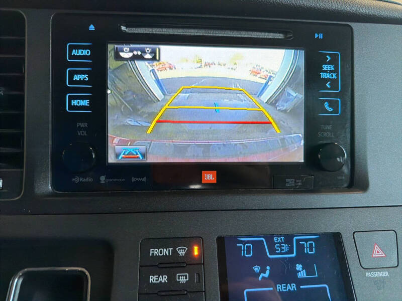 2017 Toyota Sienna Limited 7-Passenger