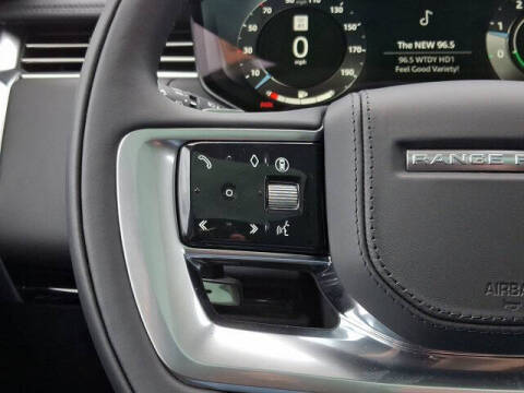 2025 Land Rover Range Rover P550e SE