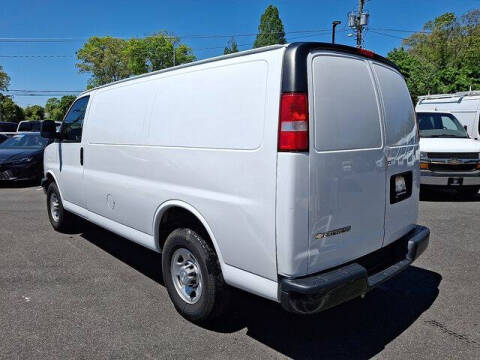 2021 Chevrolet Express 2500
