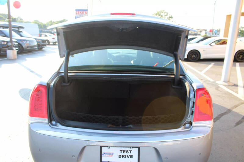 2017 Chrysler 300 C Platinum