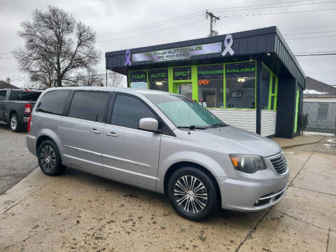 2014 Chrysler Town and Country S