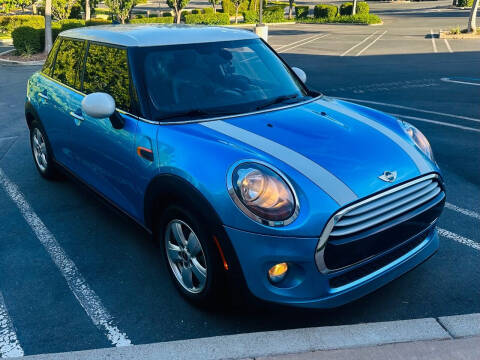 2015 MINI Hardtop 4 Door for sale at CONCORD MOTORS in Concord CA