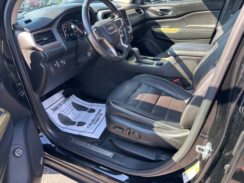 2017 GMC Acadia Denali