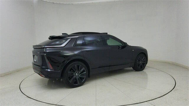 2024 Cadillac LYRIQ Sport 3