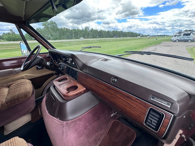 1984 Dodge Ram Van