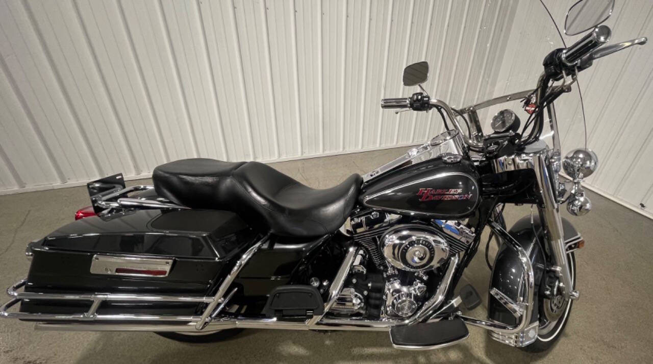 Harley-DavidsonPolice Road King6