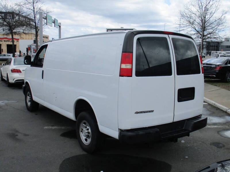 2018 Chevrolet Express 2500