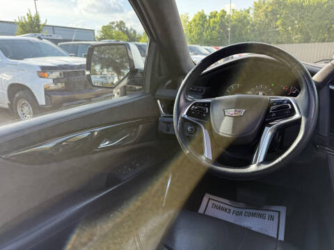 2017 Cadillac Escalade Platinum