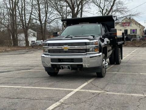 2015 Chevrolet Silverado 3500HD CC for sale at Hillcrest Motors in Derry NH