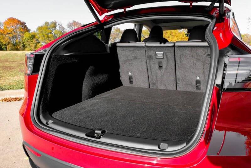 2025 Tesla Model Y Long Range