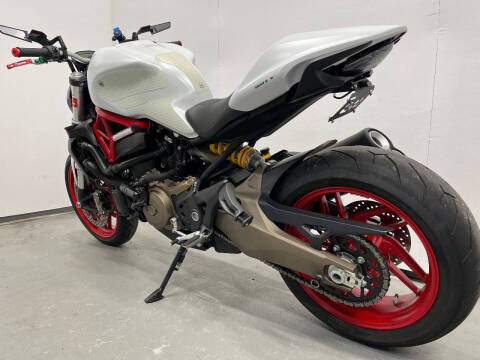 2015 Ducati Monster 821